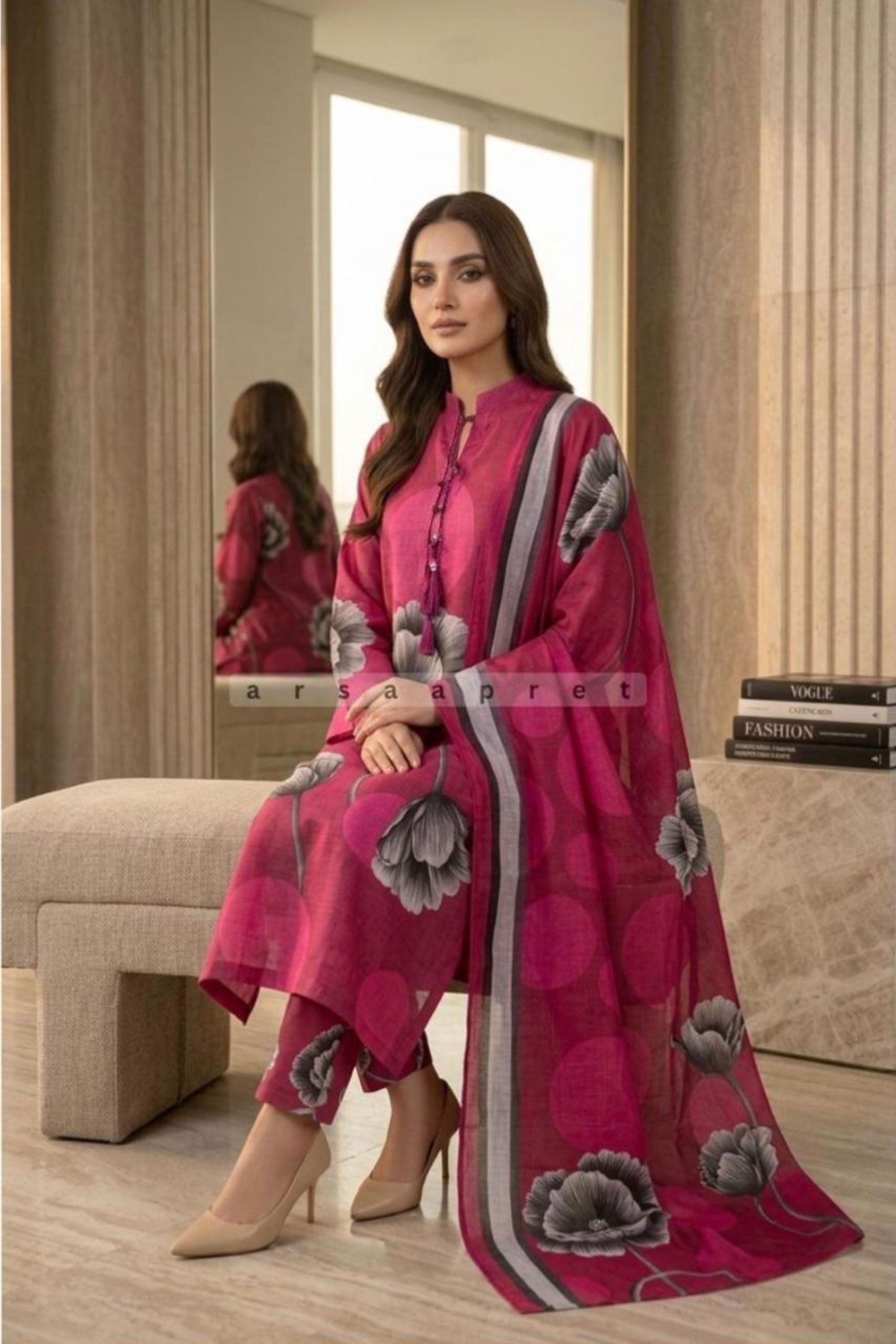 WOMEN'S PRINTED LAWN 3 PCS