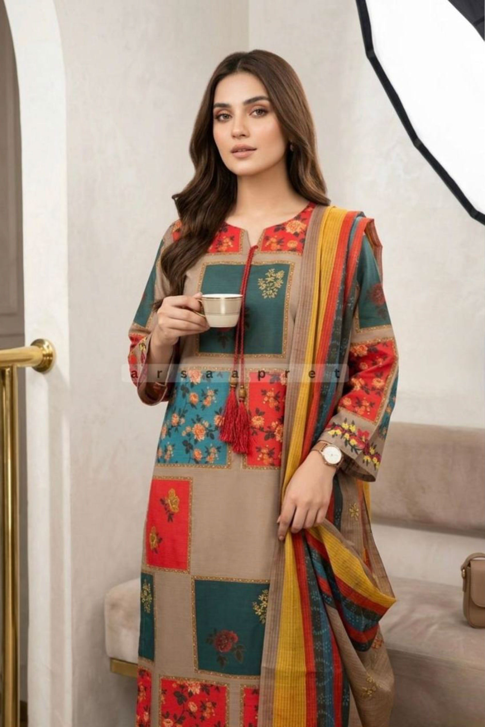 WOMEN'S PRINTED LAWN 3 PCS