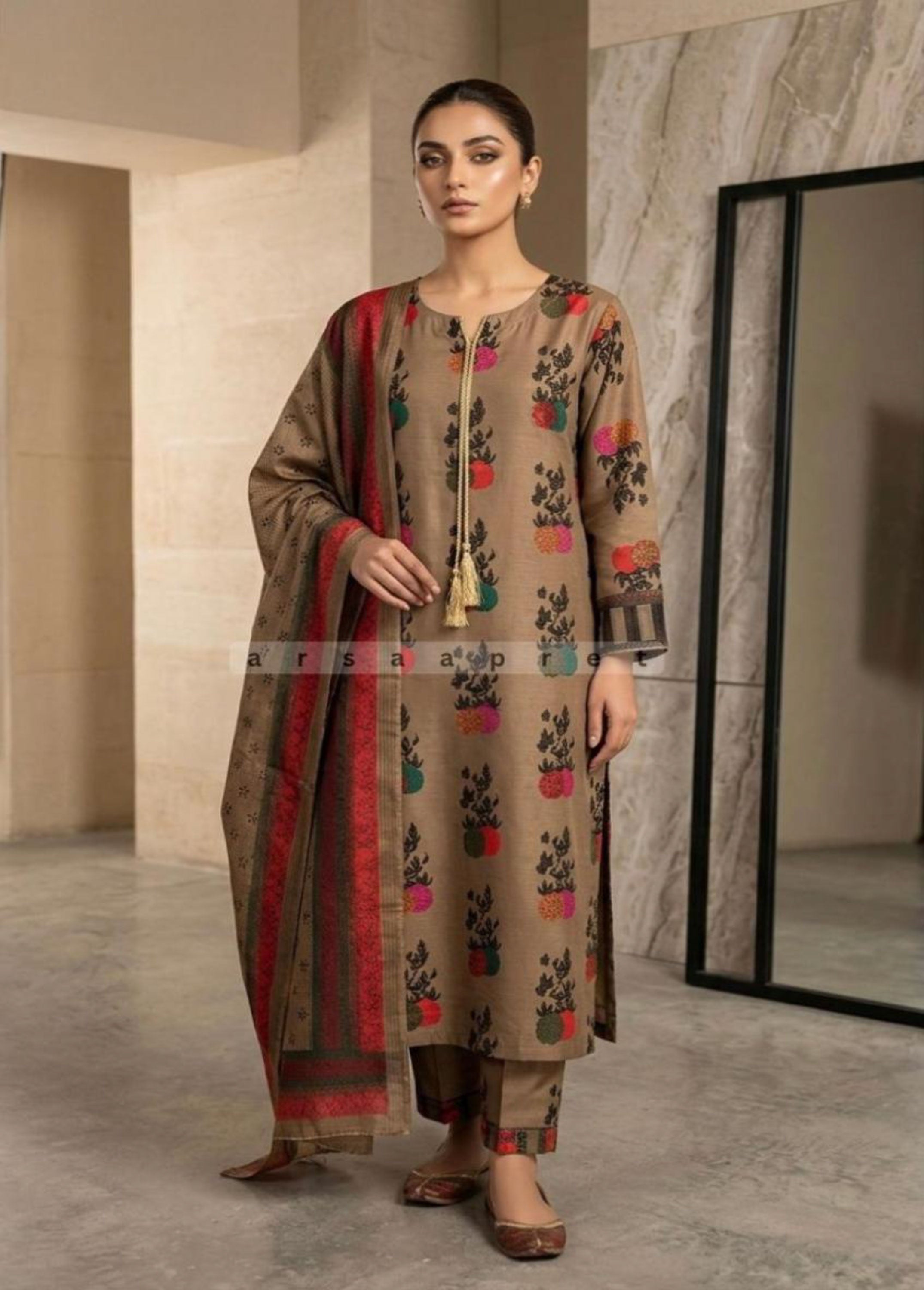 WOMEN'S PRINTED LAWN 3 PCS