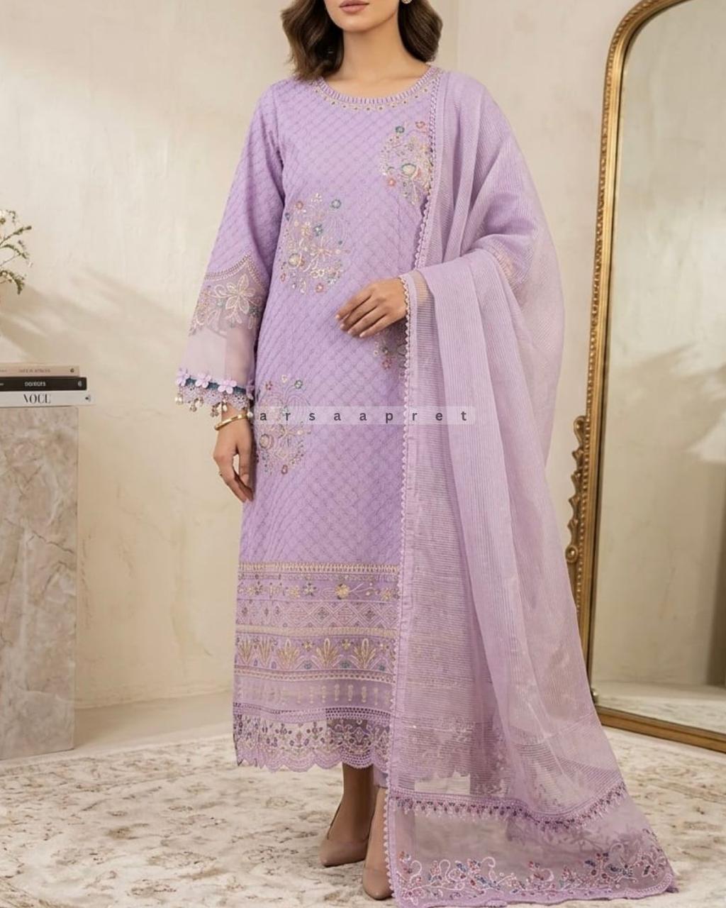 WOMEN'S 3PCS EMBROIDERED LAWN SUIT