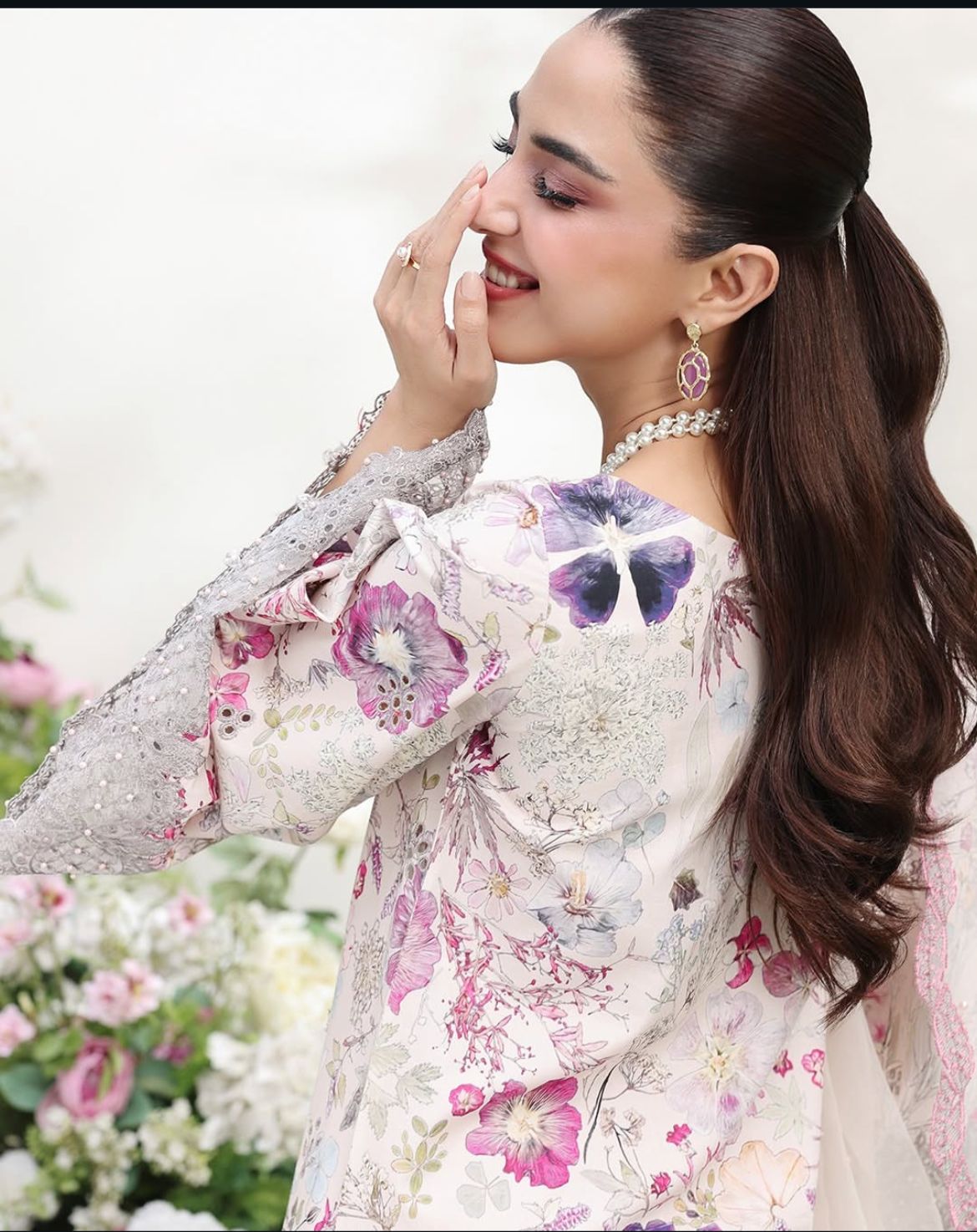 WOMEN'S 3PCS LUXURY EMBROIDERED LAWN SUIT