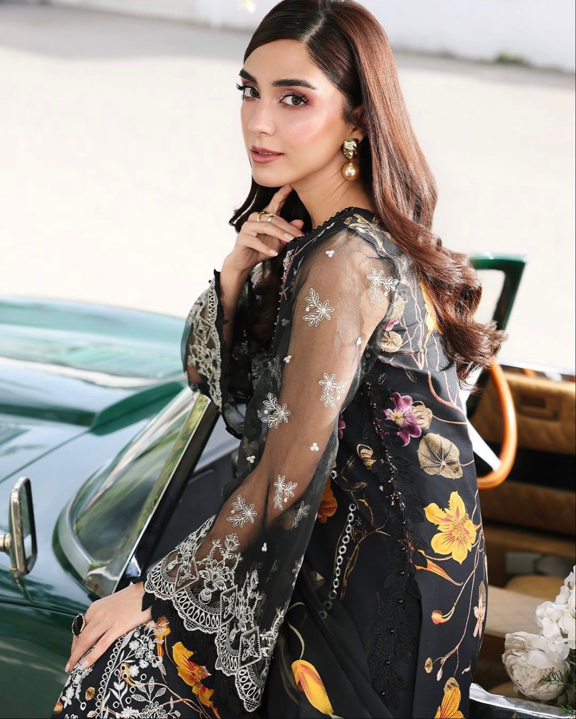 WOMEN'S 3PCS LUXURY EMBROIDERED LAWN SUIT