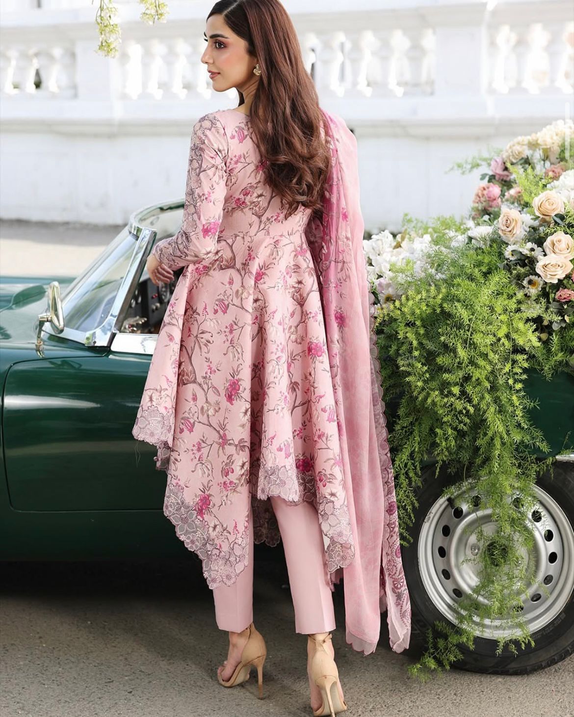 WOMEN'S 3PCS LUXURY EMBROIDERED LAWN SUIT