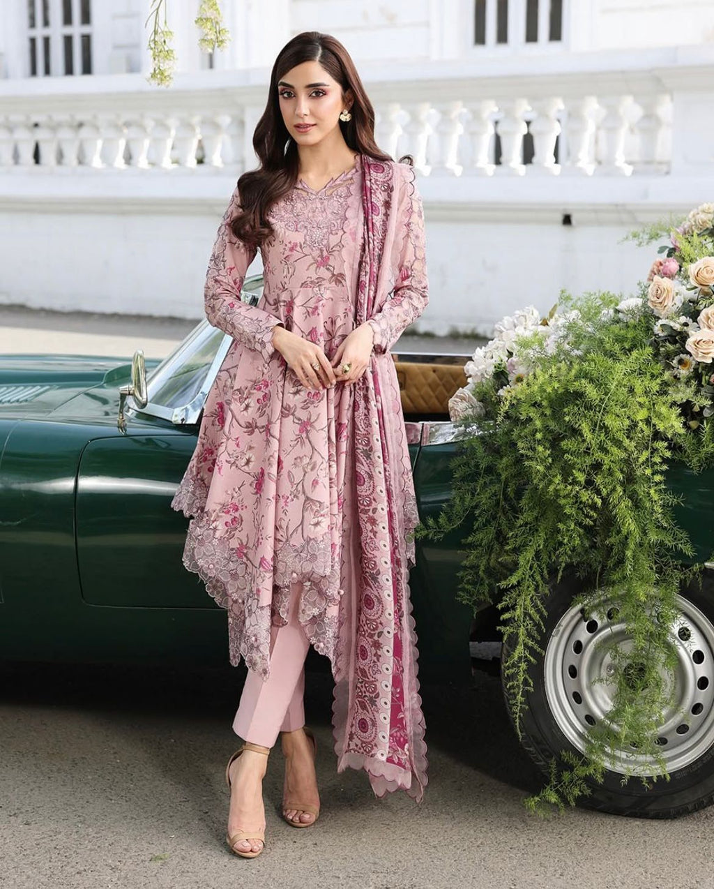 WOMEN'S 3PCS LUXURY EMBROIDERED LAWN SUIT